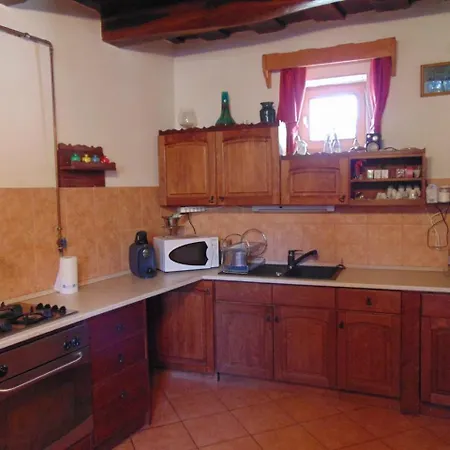 Zanati Apartmannház Nagykapornak