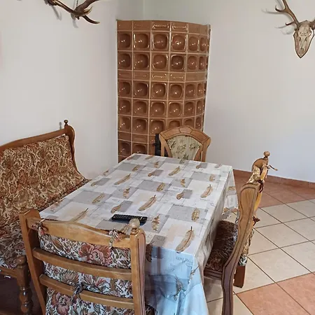 Zanati Apartmannház